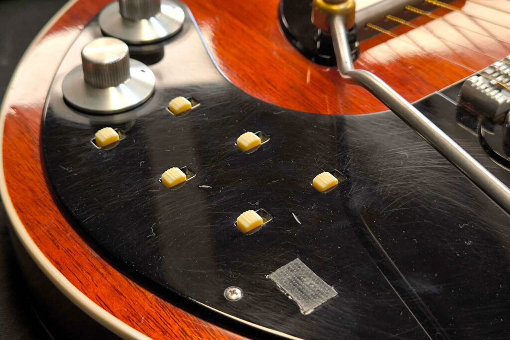 Red Special Chronos - Raymon Guitarworks